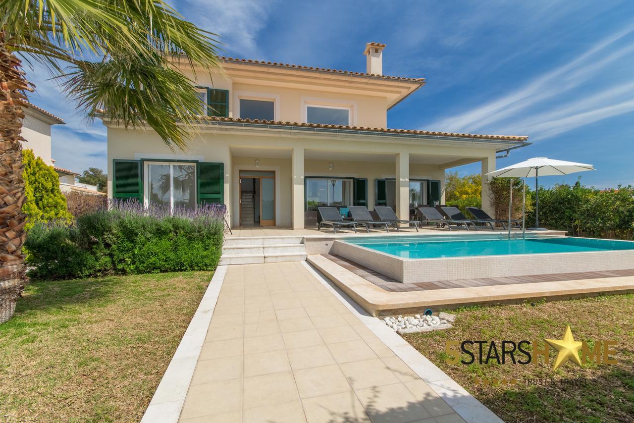 - 218261 * Alcudia (Mallorca)