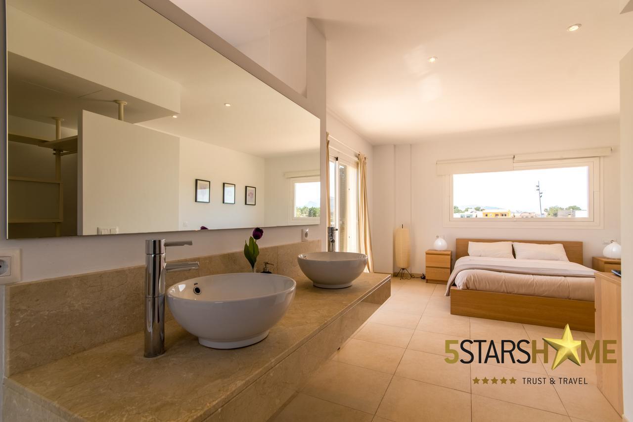 - 218261 Villa Alcudia (Mallorca)
